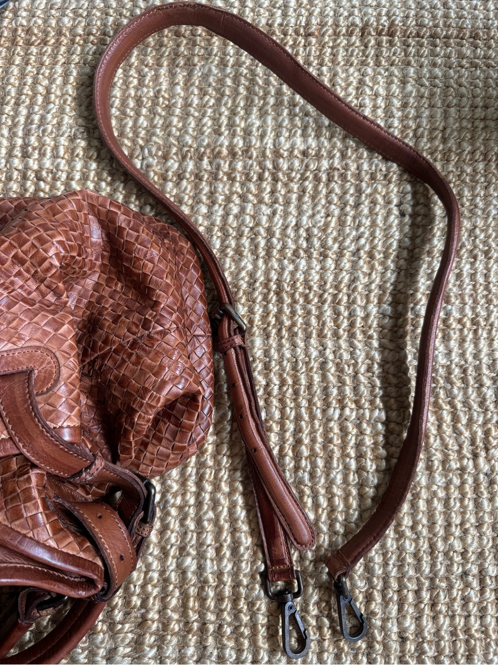 Valentina Tan Woven Leather Tote / Cross Body purse - Picture 12 of 14